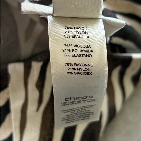 Chicos Super Slimming Crop Pants - Picture 10 of 11